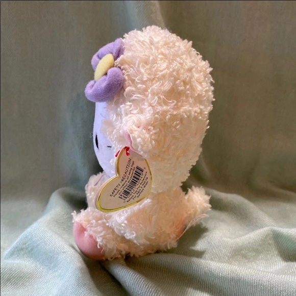 Hello Kitty Lamb Plush - Picture 5 of 13